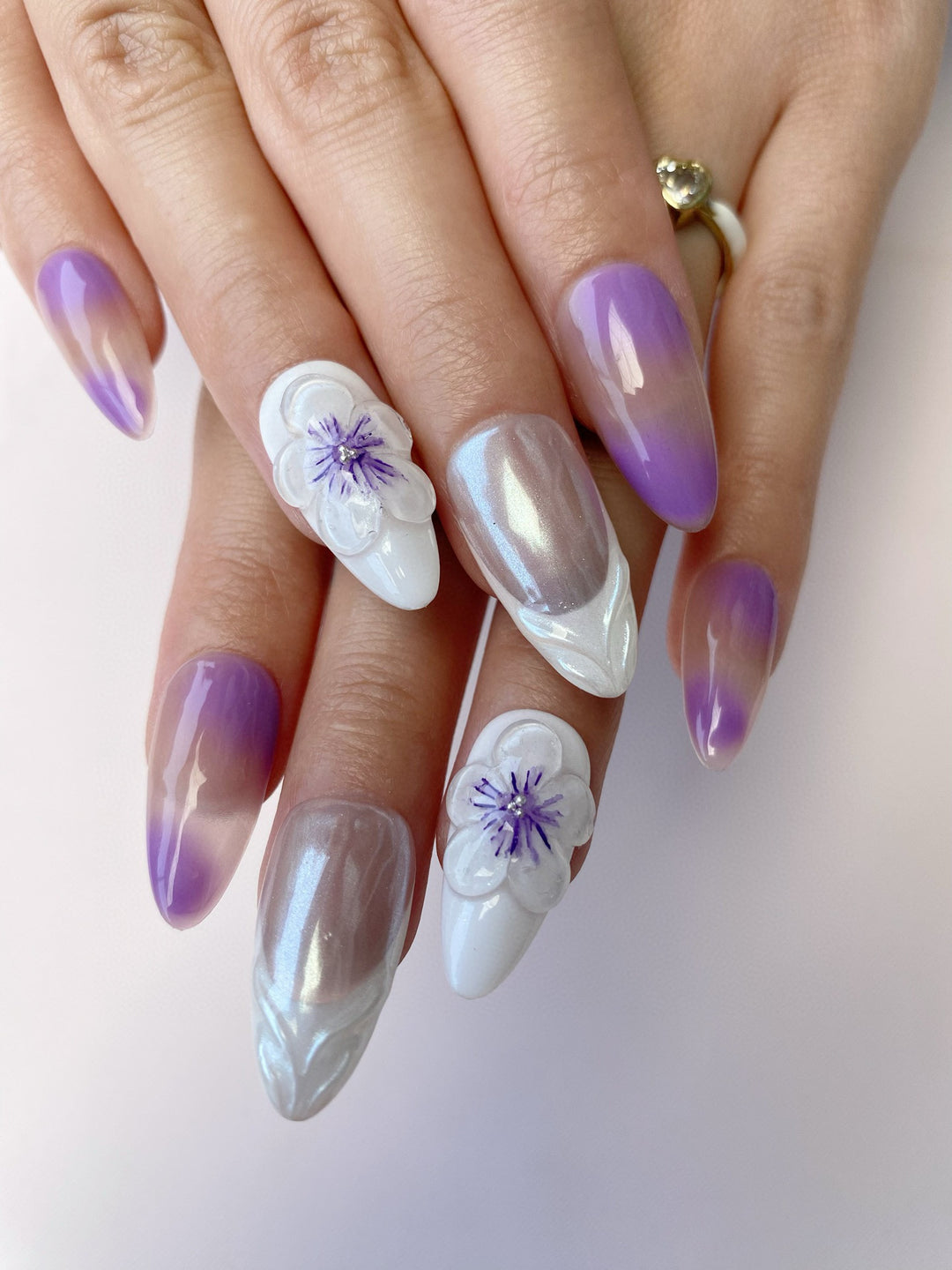 Lavender Bloom E016